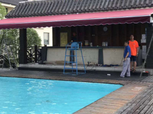 蘇州可移動伸縮雨棚戶（hù）外推拉棚（péng）大型（xíng）伸縮雨棚